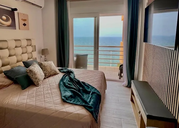 Acuarela Estudio, 1ª Linea, Vista Al Mar, Piscina Апартаменты *